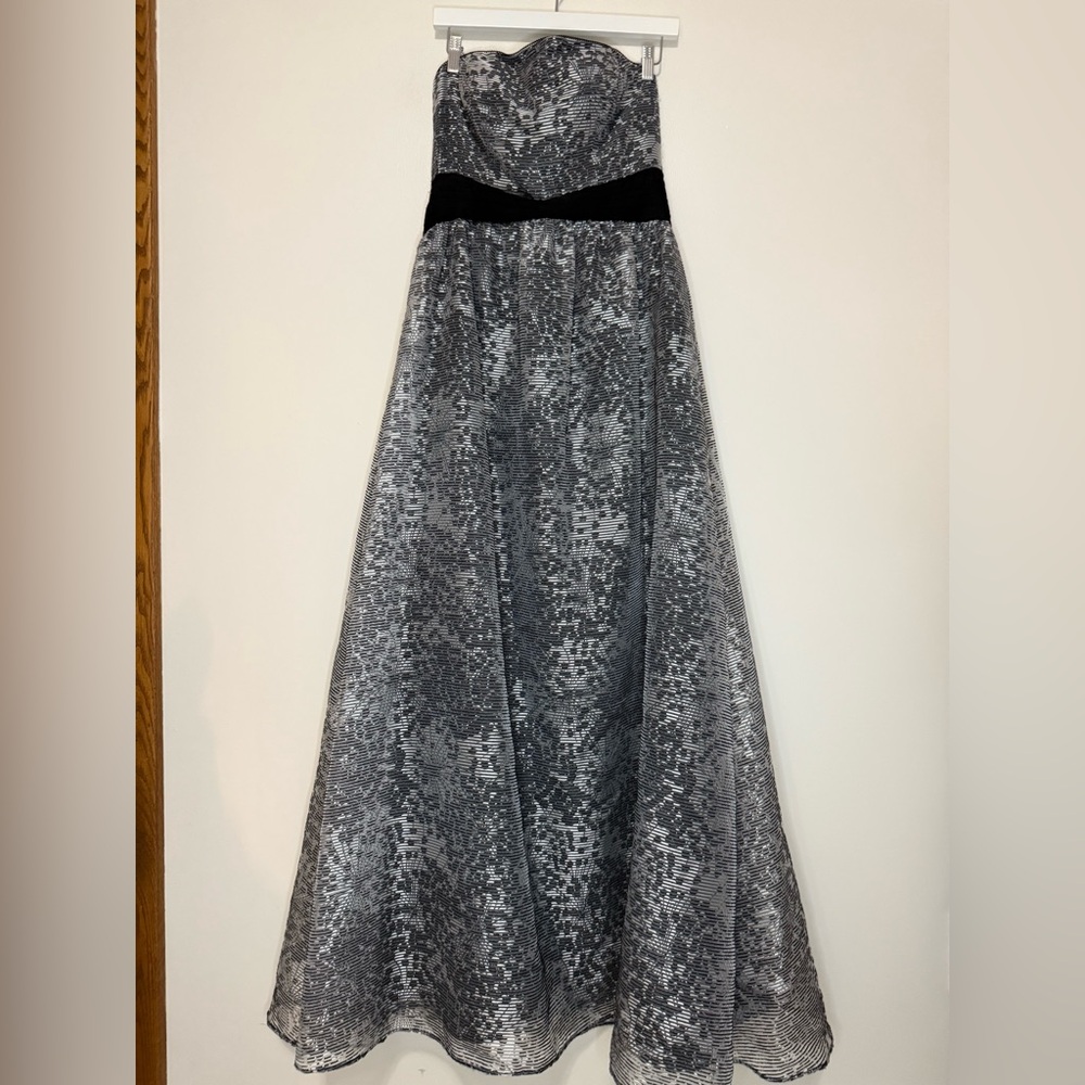 Adriana Papel Elegant Strapless Black and Gray Gown in size 10